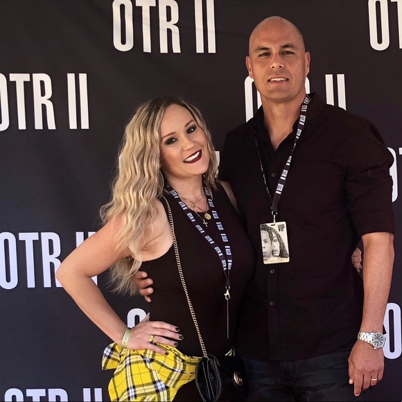 Posh Ambassador! - Picture 2 of 4